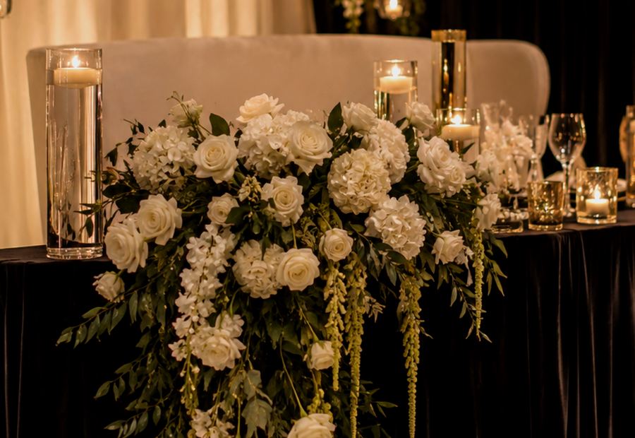 Custom Event Signs for Elegant Indoor Celebrations